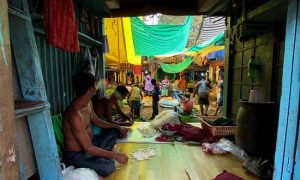 Mullick Ghat flower market